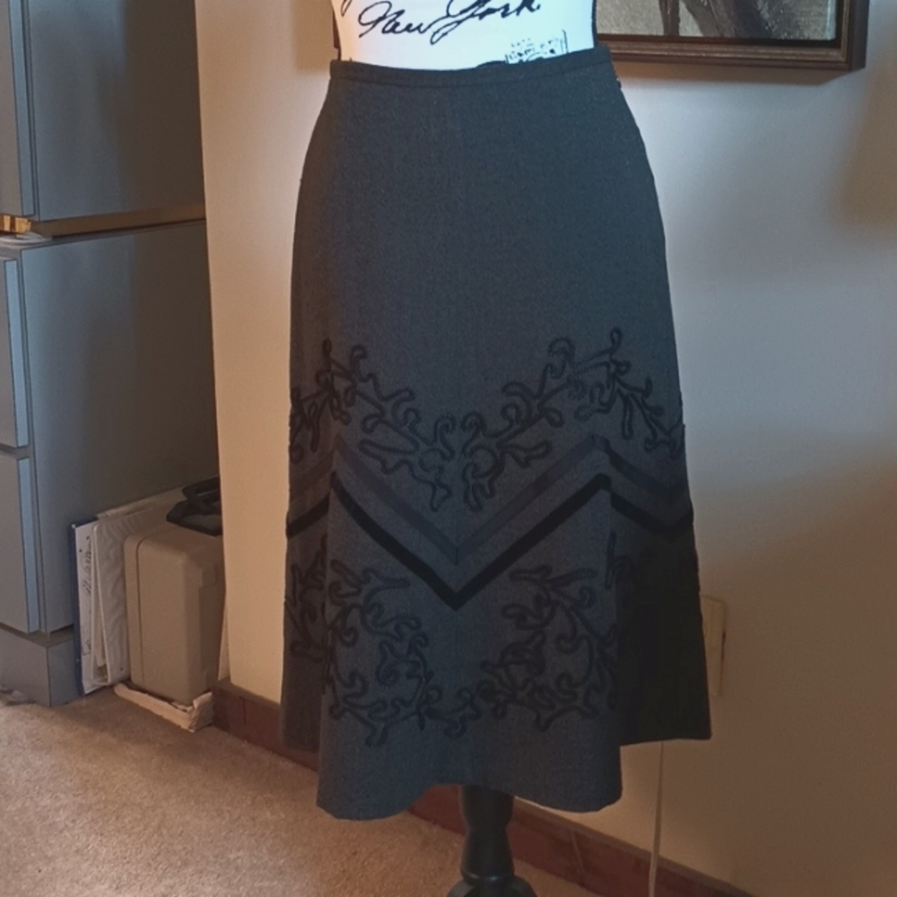 Loft Grey Skirt With Embroidery